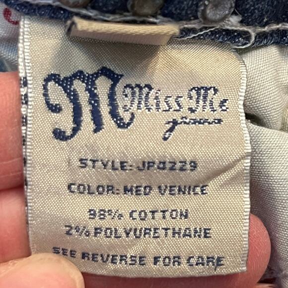 Miss Me Women's Size 29 Blue Low Rise Boot Cut Denim Jeans JP4229 - Picture 2 of 11